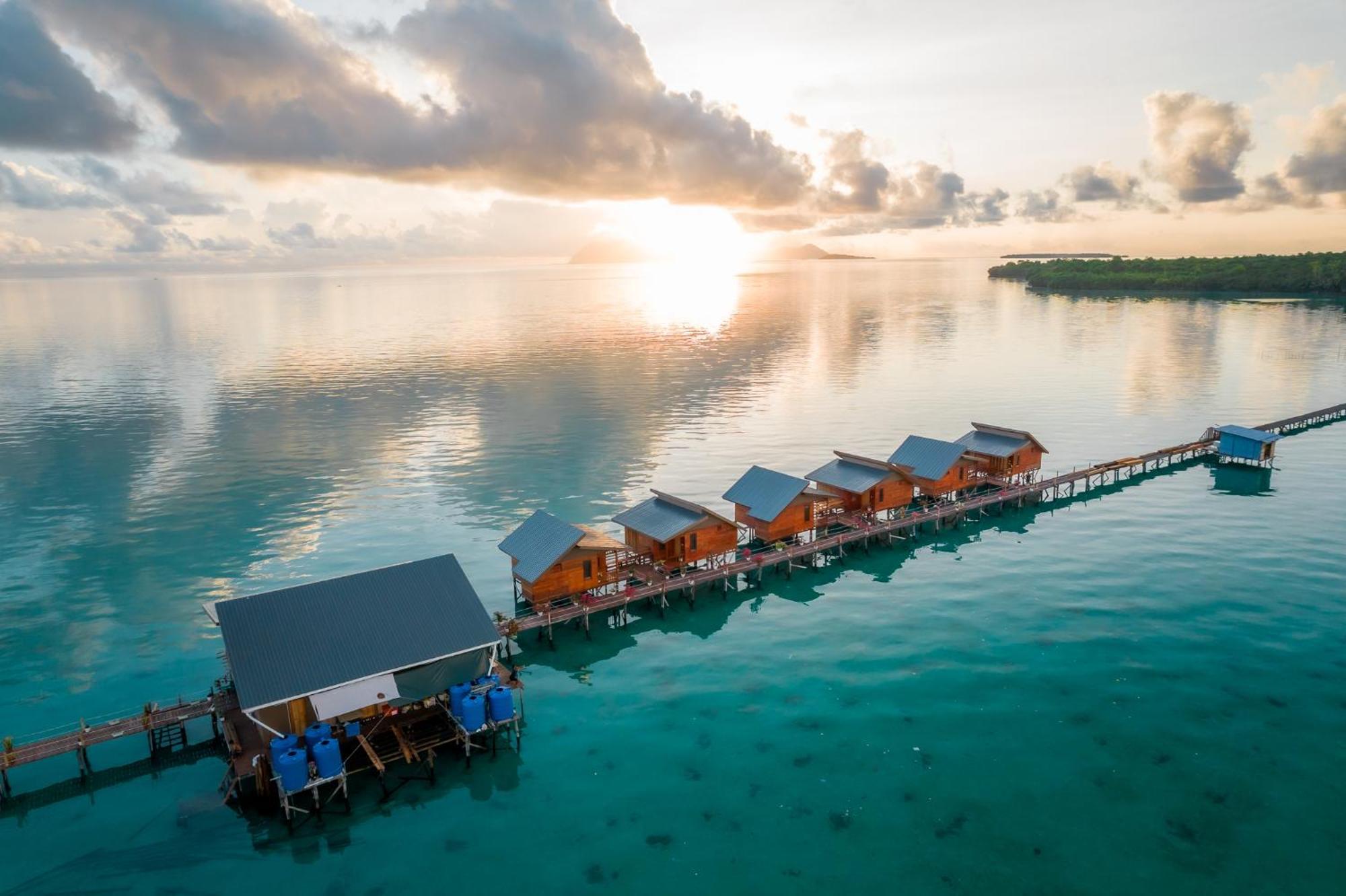 La Water House Semporna Bed & Breakfast Exterior foto